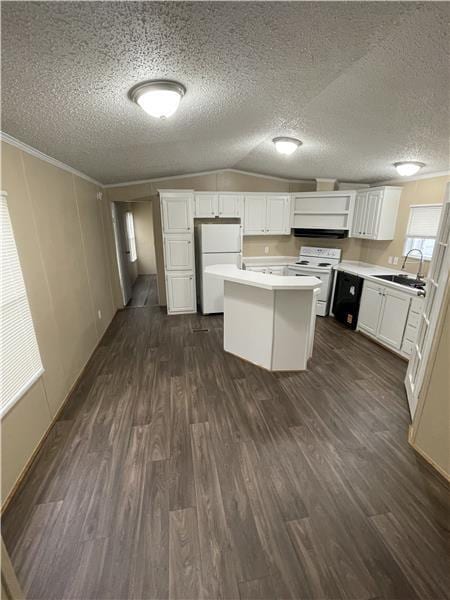 Building Photo - 161 Cowboy Ln