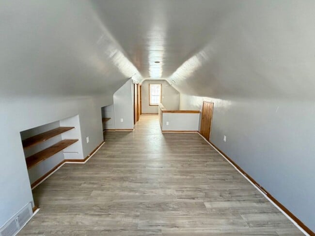 Foto del edificio - 3 Bedroom 1 and 1/2 Bath Home for Lease. Welcome Section 8