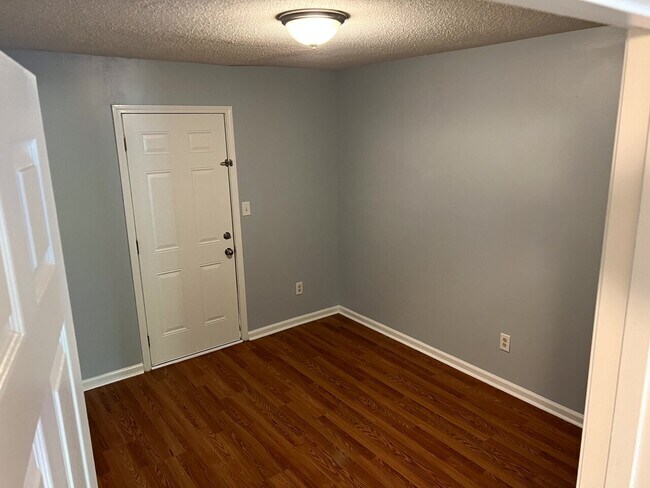 Foto del edificio - 815 41st Ave E