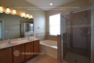 Foto del edificio - 11327 Callaway Pond Dr
