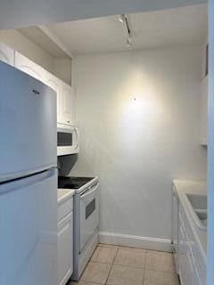 Building Photo - 2565 S Ocean Blvd