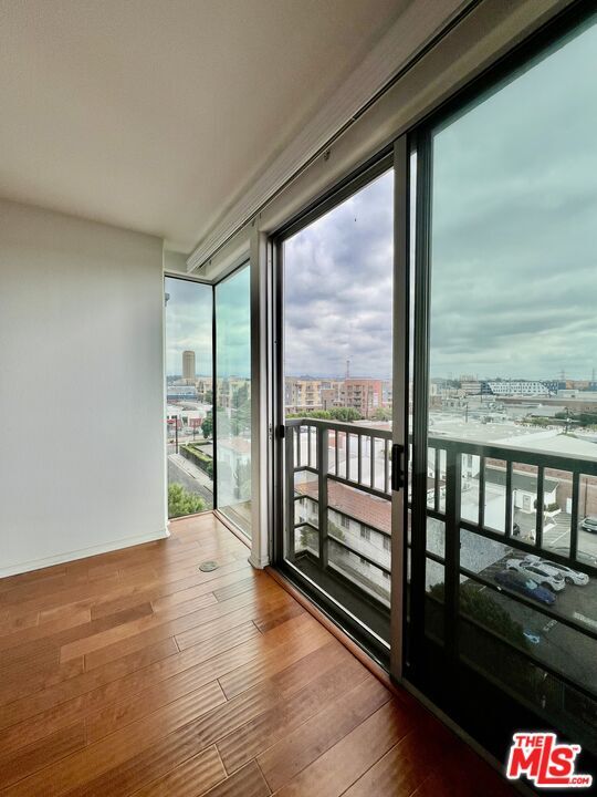 Foto del edificio - 629 Traction Ave