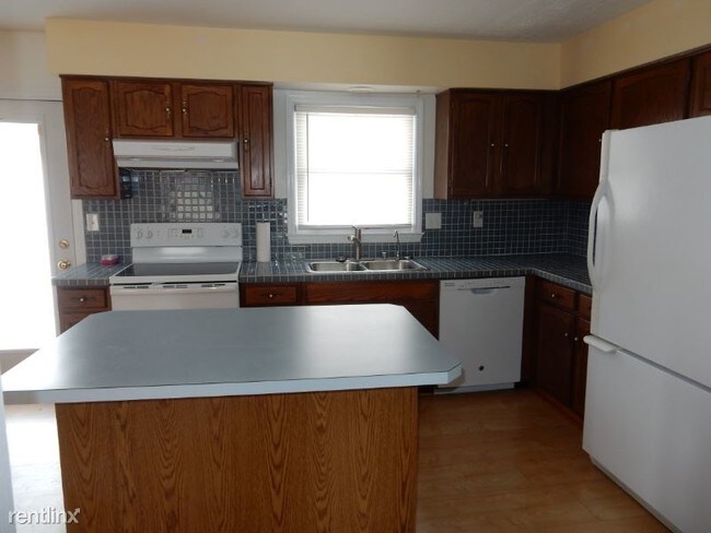 Building Photo - 3 br, 2 bath House - 3171 Dewey Drive