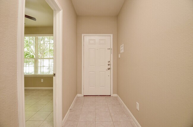 Foto del edificio - 6418 Burgess Heights Ln