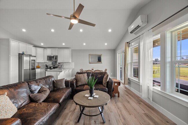 Foto del edificio - 571 Puffin Ave NE