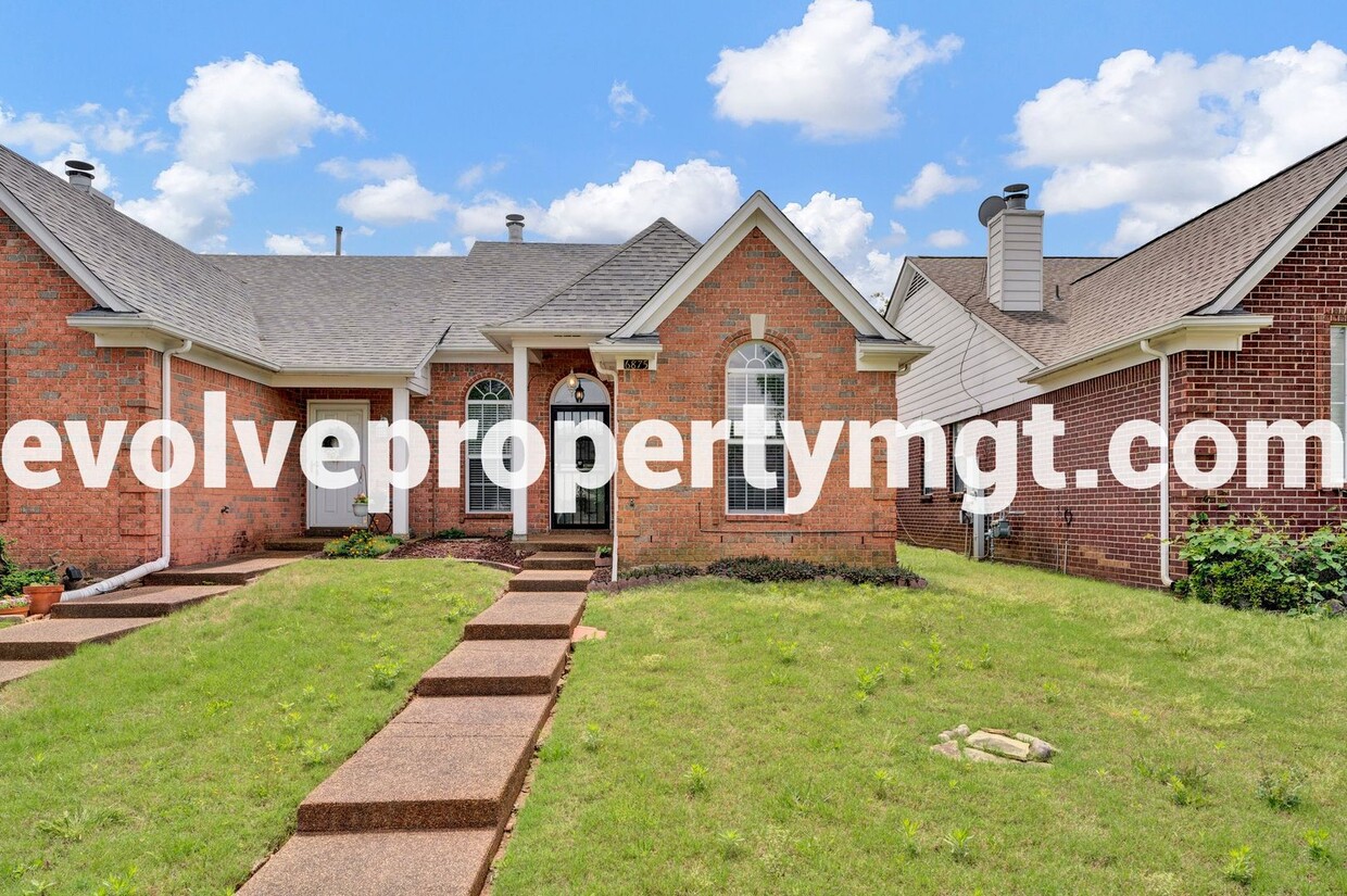 Primary Photo - Newly Renovated Cordova Home!