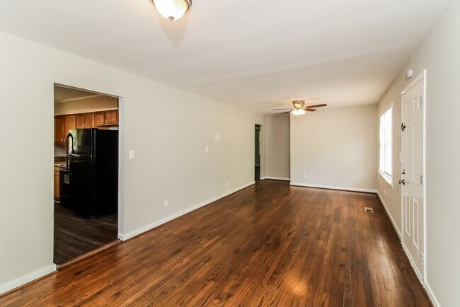 Foto del edificio - 1340 5th Pl NW