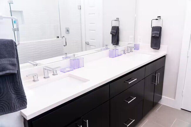 Foto del edificio - 2105 Engelmohr St