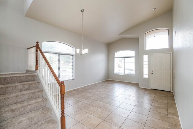 Building Photo - 5023 W Ardmore Rd