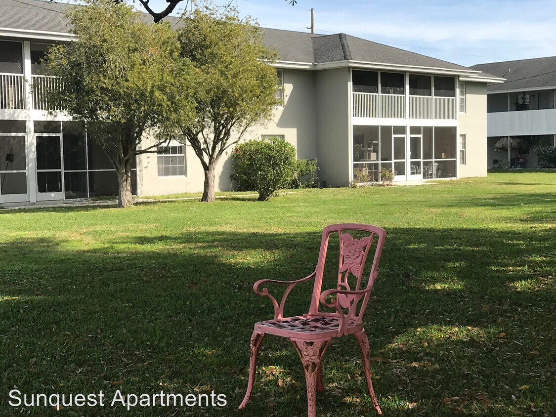Foto principal - 1755 6th Ave