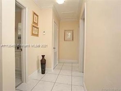Foto del edificio - 8571 SW 29th St