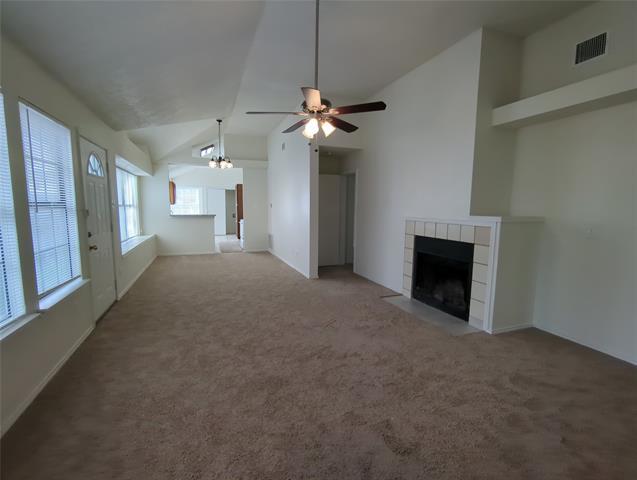 Foto del edificio - 2735 Summit Oak Cir
