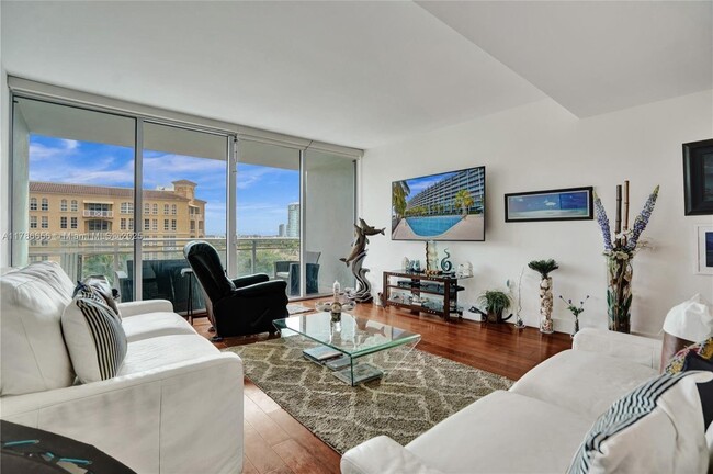 Foto del edificio - 2950 NE 188th St