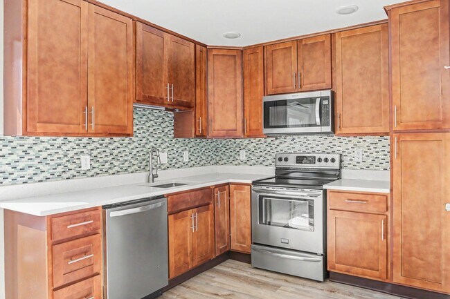 Foto del edificio - Two bedroom, one and a half bath interior townhome in Mechanicsburg