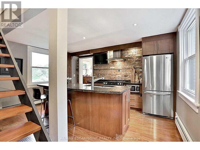 Building Photo - 1276 Spring Gardens Rd
