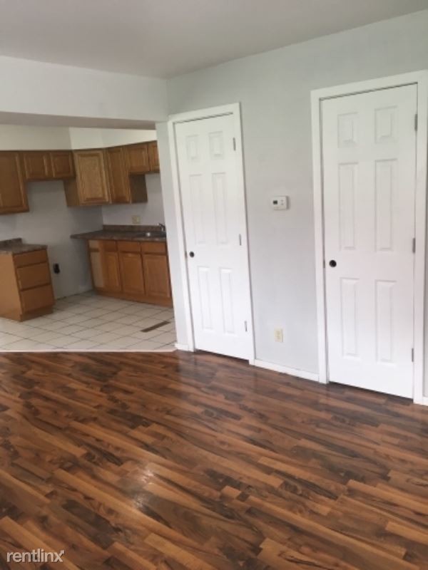 Foto del edificio - 2 br, 1 bath Apartment - 2845 E University St
