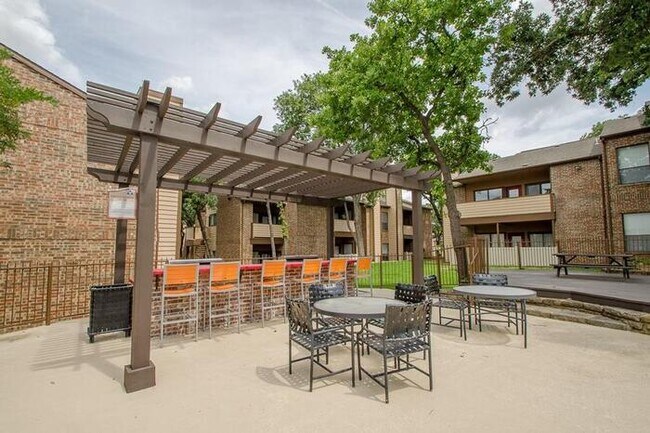 Foto del edificio - 601 Park Blvd