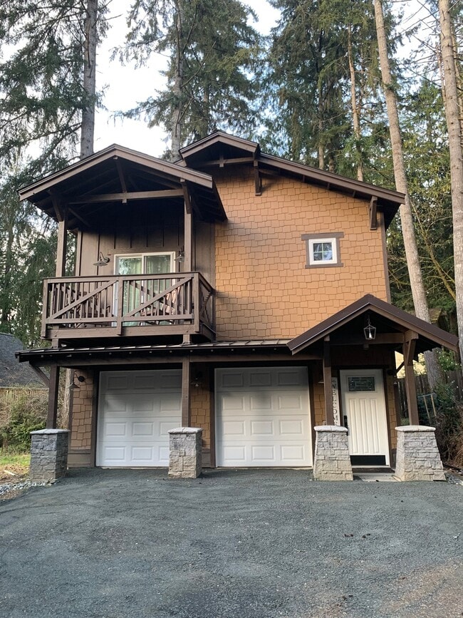Building Photo - 100 E Timberlake Dr