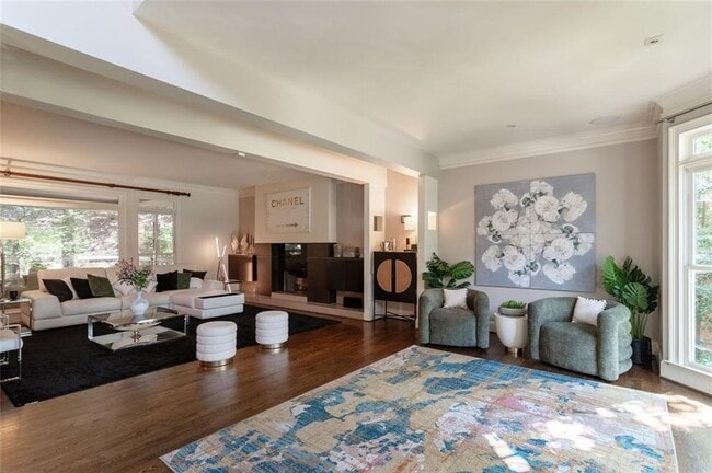 Foto del edificio - 3850 Glenhurst Dr