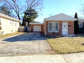 Building Photo - 1441 Heidorn Ave