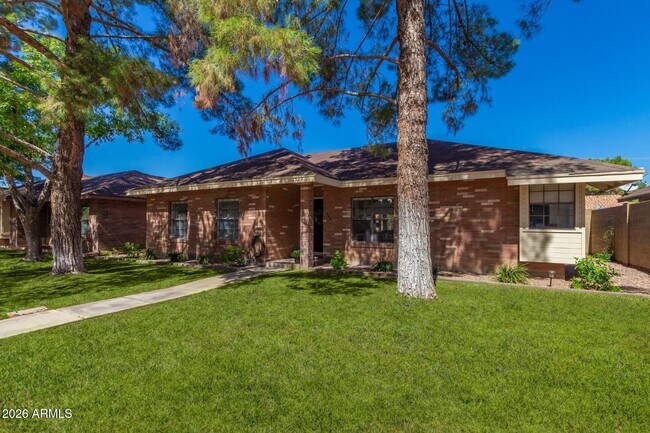 Foto del edificio - 868 E Page St