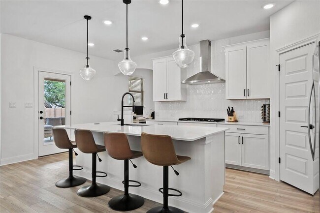 Foto del edificio - 1305 Crescent Ln