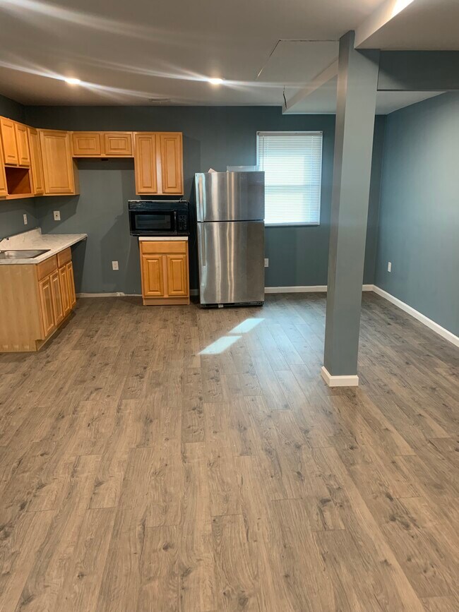 Foto del edificio - 250 Long Ave