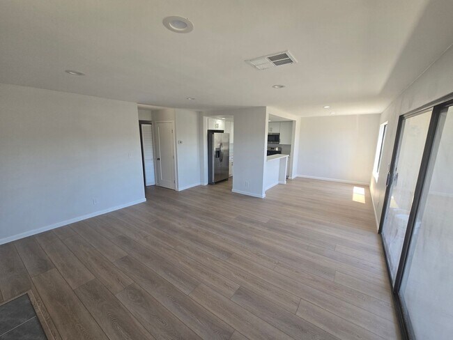 Foto del edificio - Remodeled Townhouse in La Mesa - 3 Bedrooms
