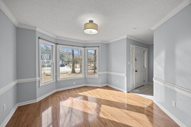 Foto del edificio - Welcome to Riverwood Estates!