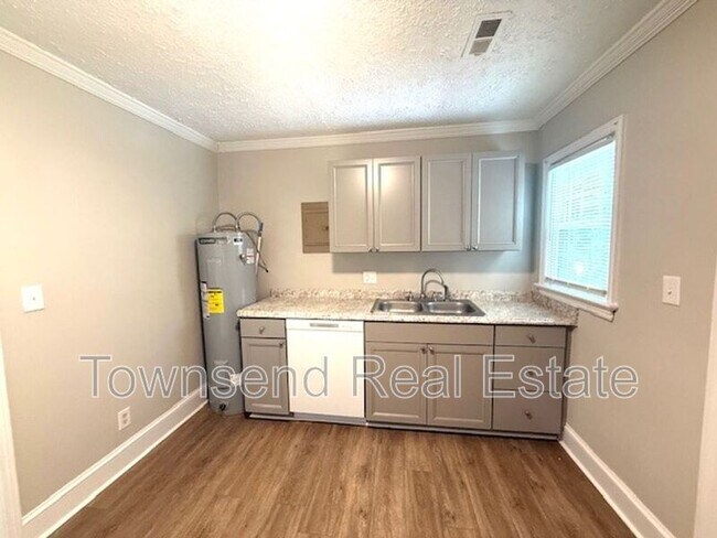 Foto del edificio - 217 N Virginia Ave
