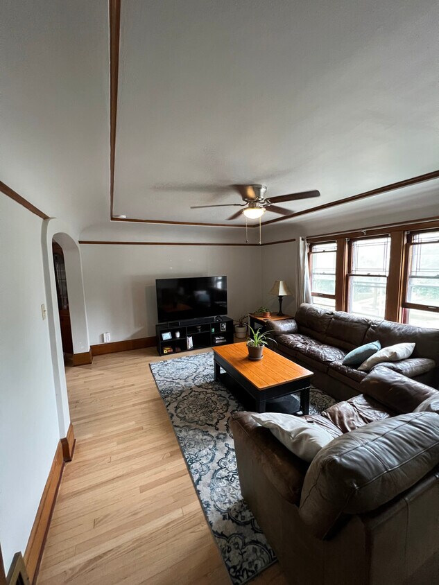 Living room - 2124 N 60th St