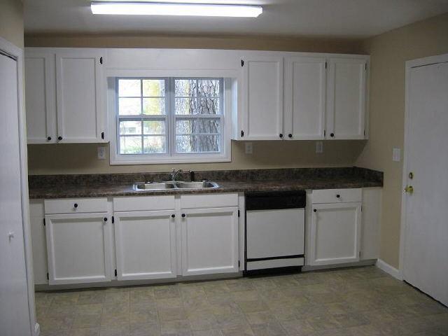 Building Photo - 17 Monroe Dr
