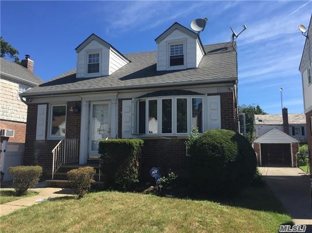 Foto principal - 80-27-80213 213th St