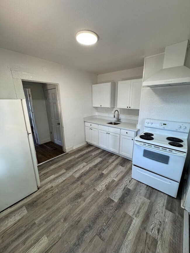 Foto del edificio - 6th St