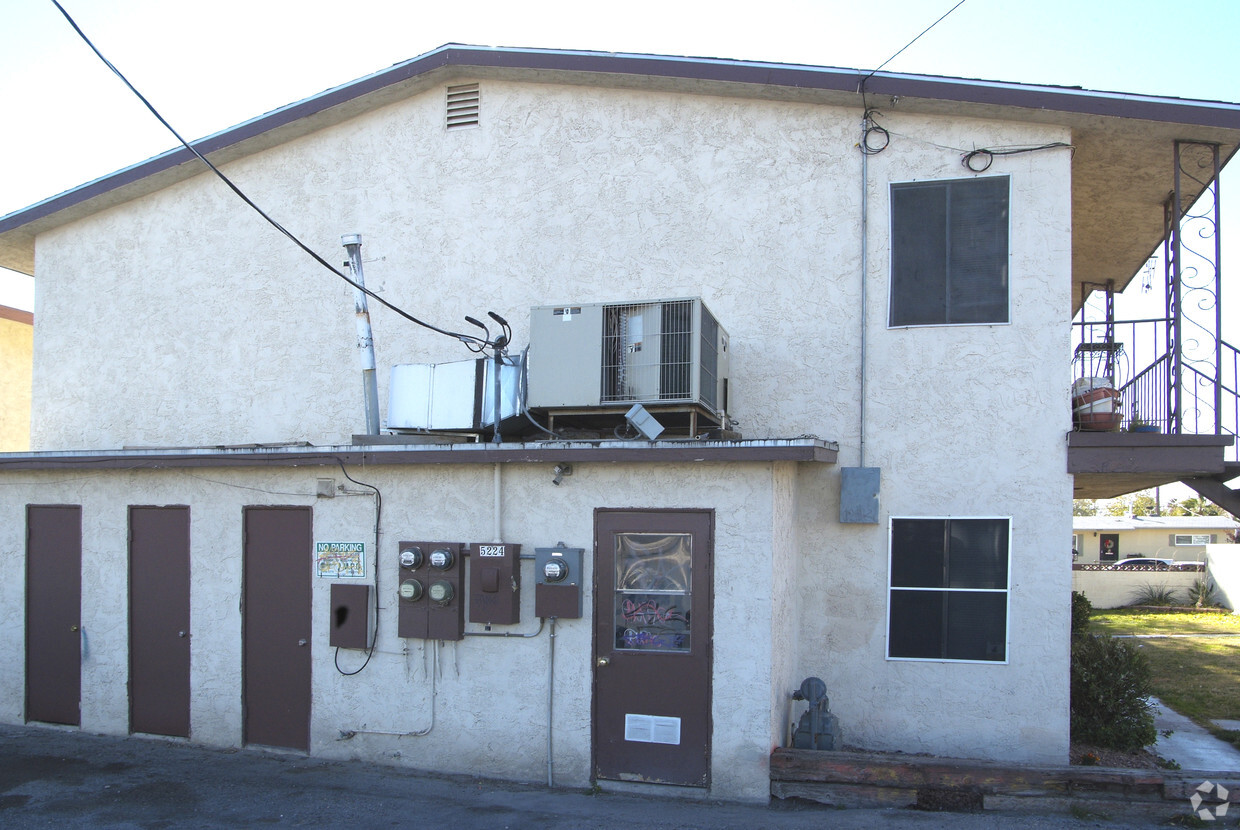 Building Photo - Suburban Heights Apartments