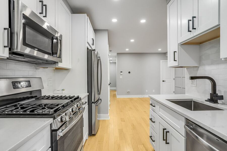 Foto principal - 1219 Queen St NE