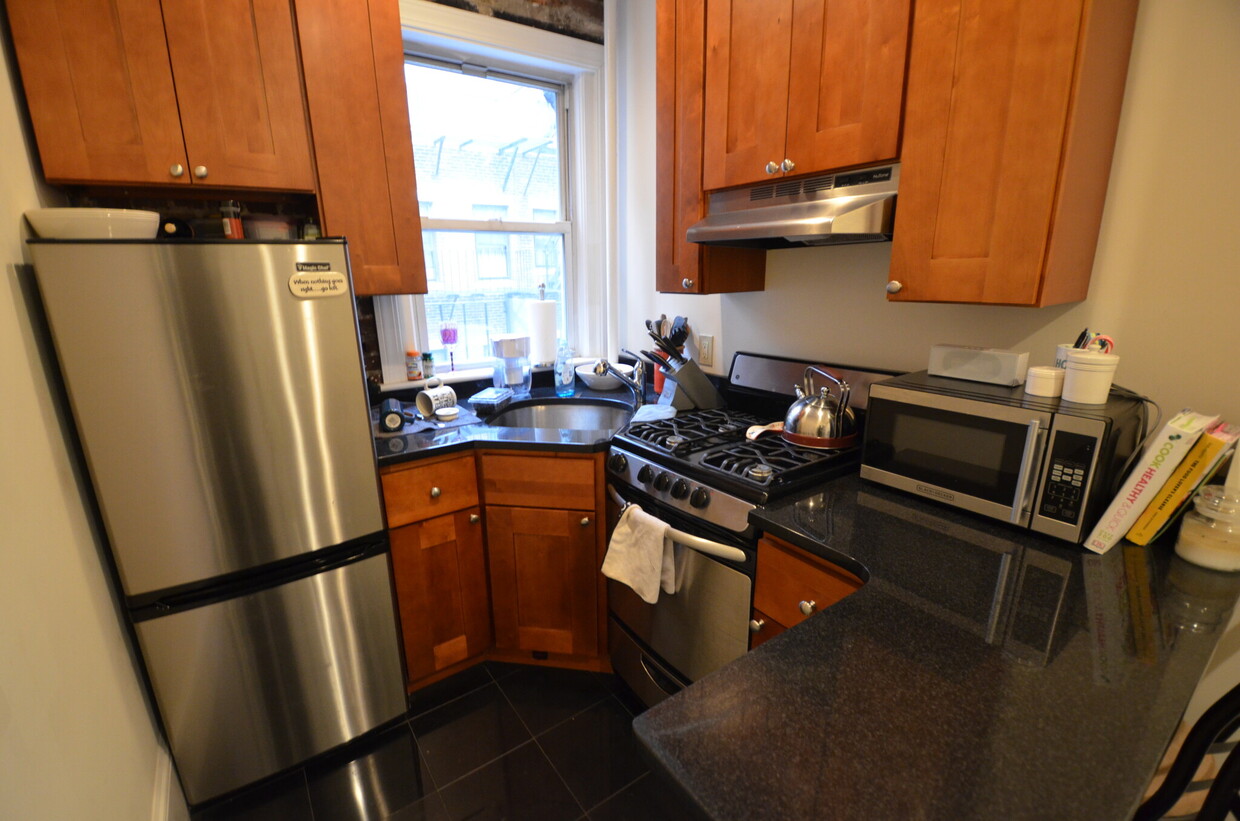 Primary Photo - 133 Peterborough St