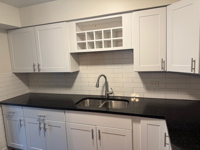 Foto del edificio - 10727 Green Meadows Dr