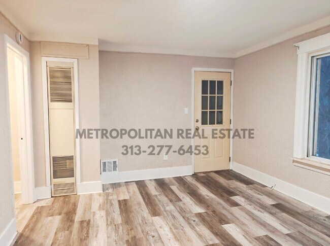 Foto del edificio - 4476 Monroe St