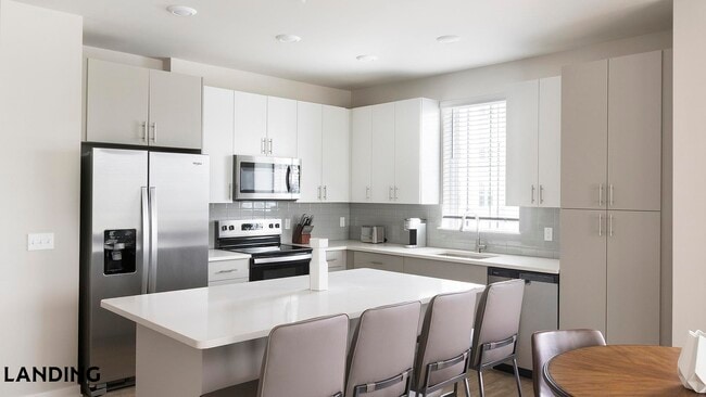 Building Photo - 4902 Cosmos Cir