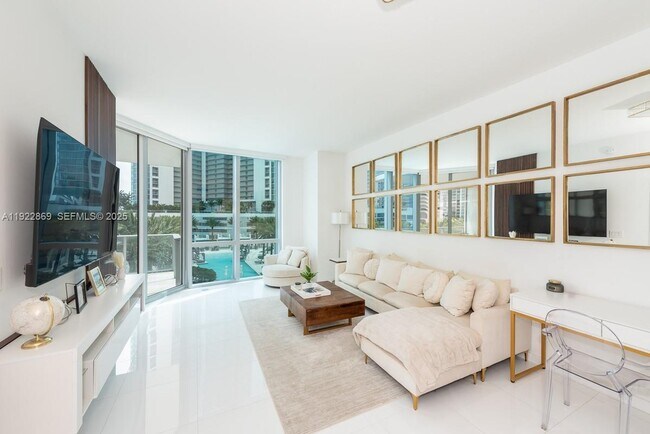 Foto del edificio - 851 NE 1st Ave