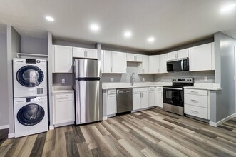 Interior Photo - Cascade Ridge