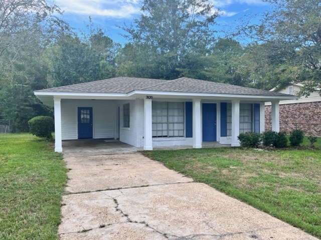 Building Photo - 3820 Monterey Dr