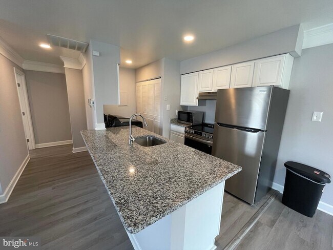 Foto del edificio - 3023 Chester Grove Rd