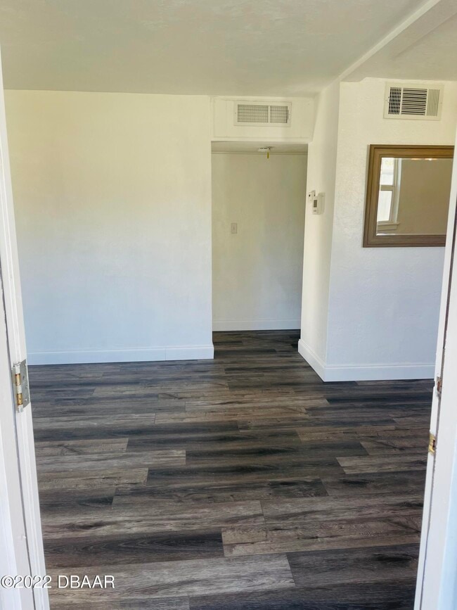 Building Photo - 1220 10th St