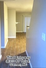 Building Photo - 313 Kentucky Dr
