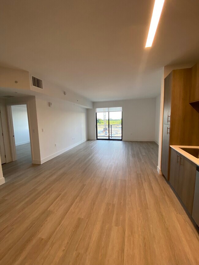Foto del edificio - 14601 Biscayne Blvd