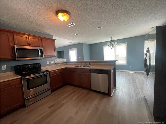 Foto del edificio - 1413 Avoncroft Dr