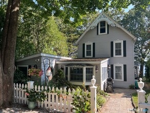 Building Photo - 23 Saunders Dr