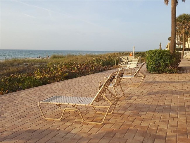 Foto del edificio - 3210 Gulf Blvd